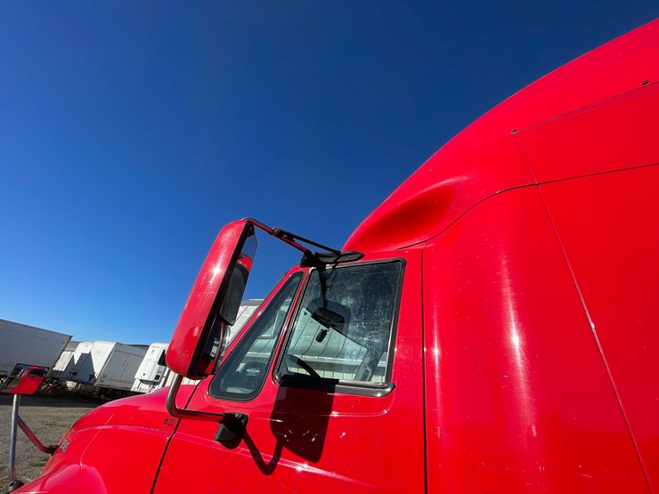 #402-•-2016-international-semi-tractor-(has-wi-title)-(denmark,-wi)-image-58