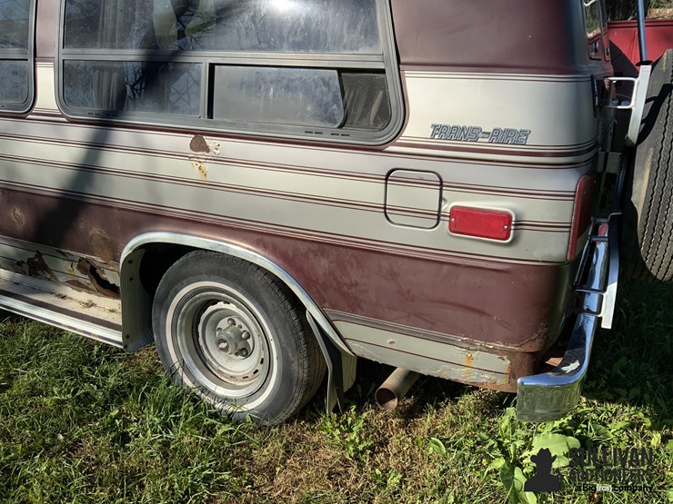 1987-chevrolet-20-conversion-van-image-18