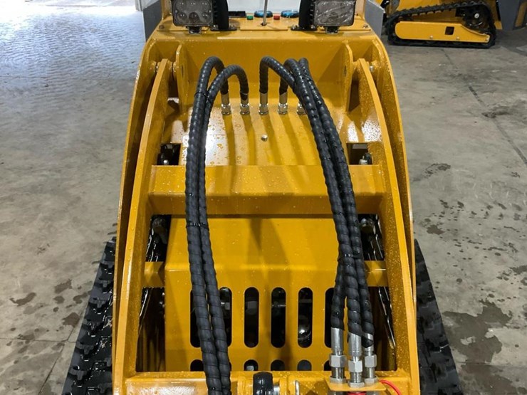 #1016-•-unused-gg385-mini-skid-steer-image-10