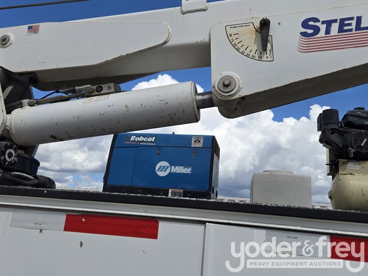 2013-ford-f750-image-102