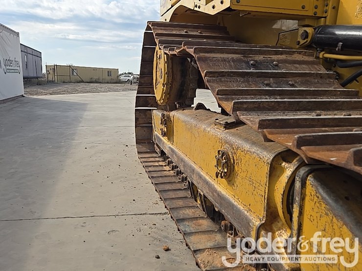 2019-caterpillar-d6-lgp-image-19