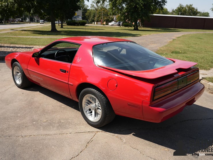 run-#61---1991-pontiac-firebird-formula-ws6-image-7