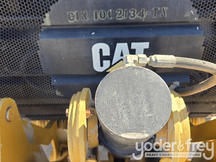 2016-caterpillar-12m3-image-44