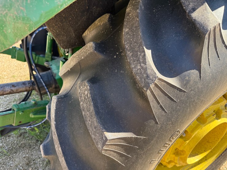 john-deere-5075e-image-9