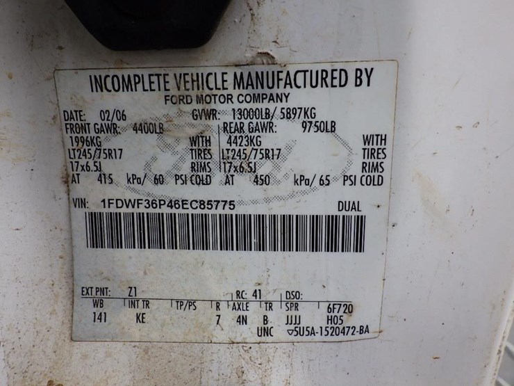 2006-ford-f350-image-32