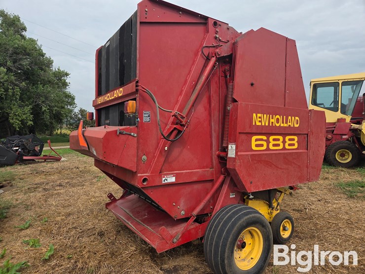 2001-new-holland-688-image-5