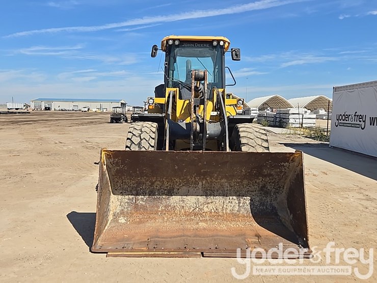 2019-deere-524l-image-8