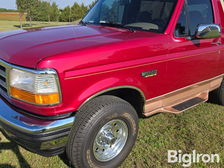 1995-ford-bronco-image-13