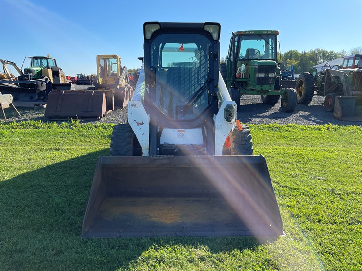 2015-bobcat-s570-image-8