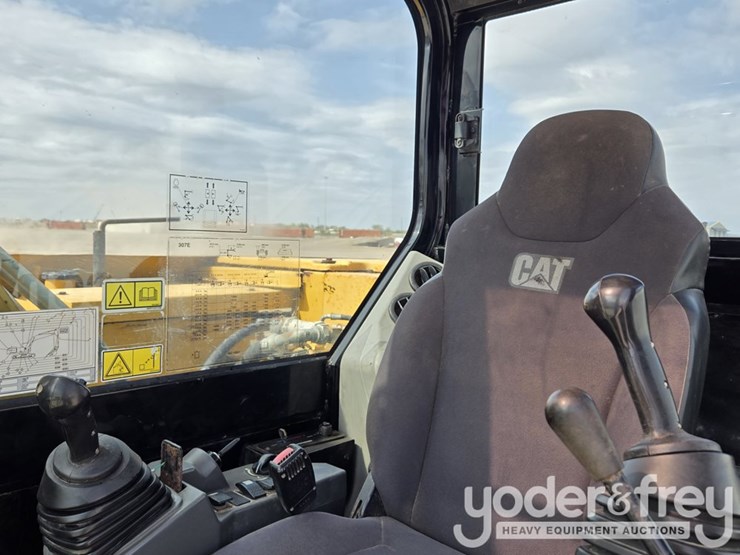 2014-caterpillar-307e2-image-54