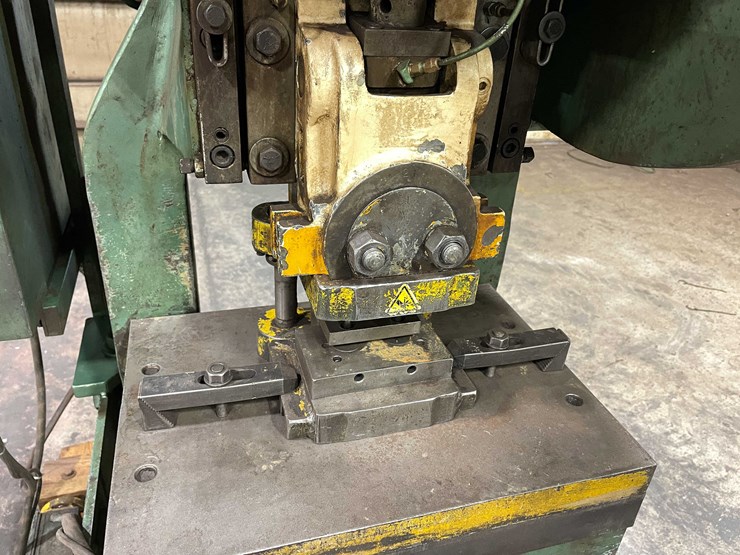 #6882-•-rousselle-punch-press-(kaukauna,-wi)-image-15