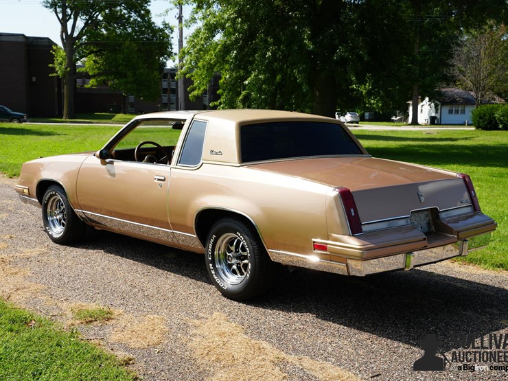 run-#67---1985-oldsmobile-cutlass-salon-image-7