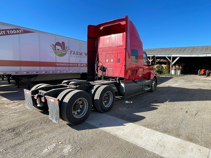#400-•-2018-international-semi-tractor-(has-wi-title)-(denmark,-wi)-image-5