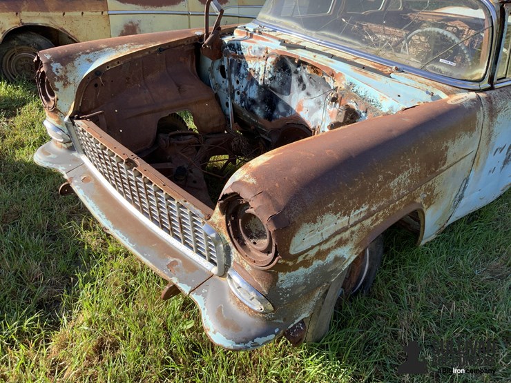 1955-chevrolet-4-dr.-sedan-image-9