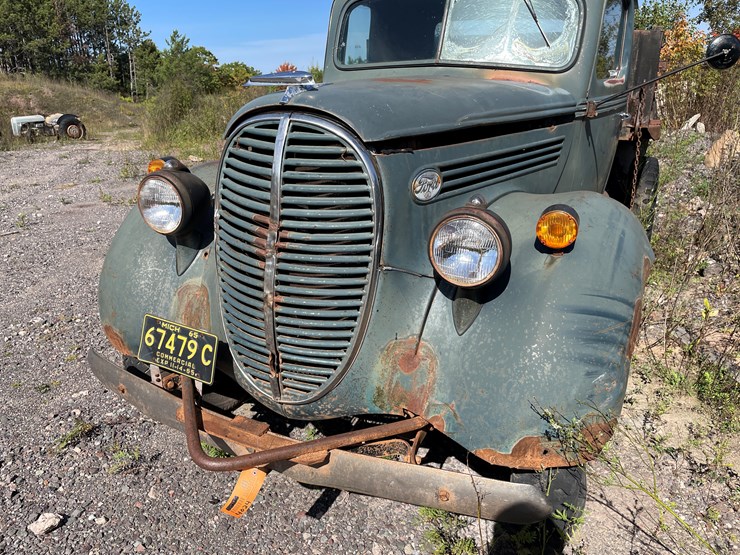#426-•-vintage-ford-1-1/2-ton-single-axle-dump-truck-(no-title)-(houghton,-mi)-image-10