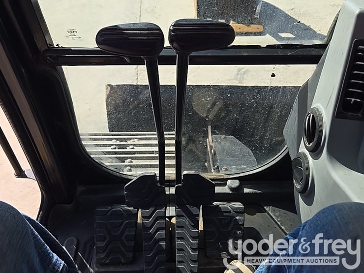 2019-caterpillar-315f-image-66