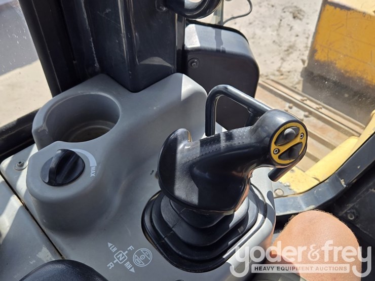 2018-komatsu-d61pxi-24-image-42