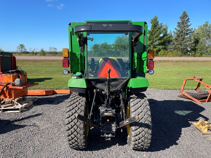 2019-john-deere-2038r-image-4