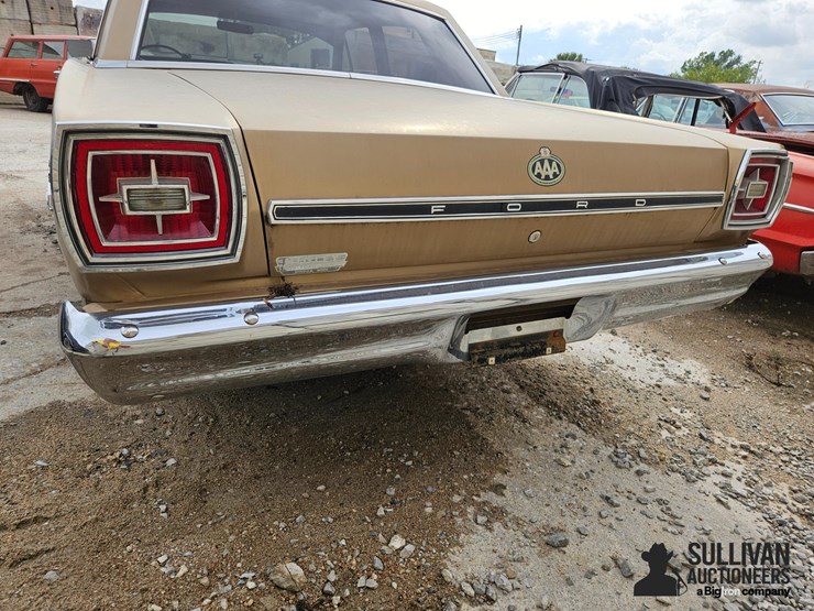 1966-ford-500-image-14