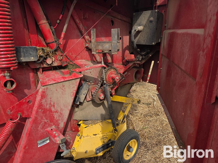 2001-new-holland-688-image-20