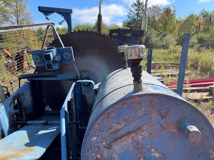 #112-•-circular-saw-firewood-processor-(ironwood,-mi)-image-9