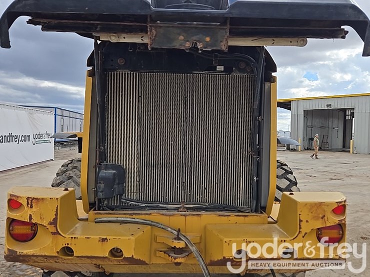 2019-caterpillar-930-image-46