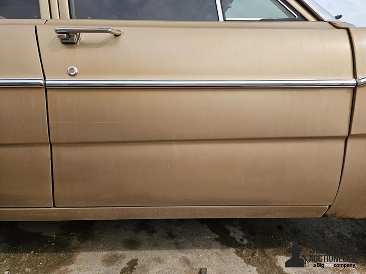 1966-ford-500-image-19