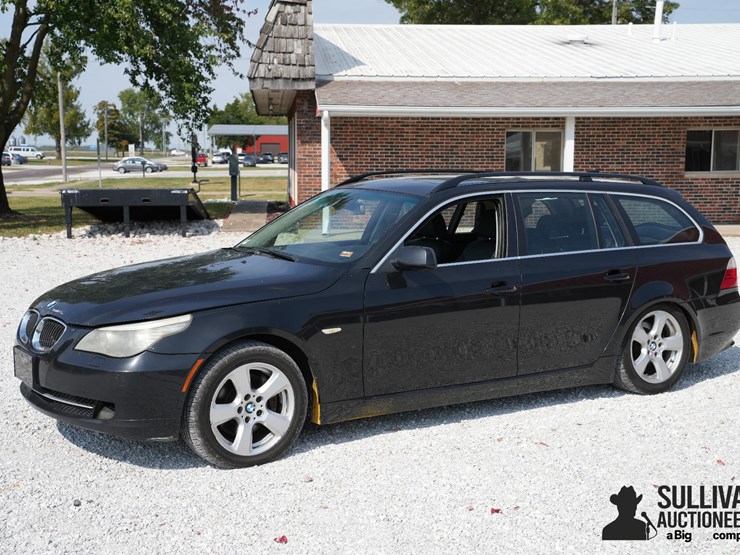 run-#18---2007-bmw-535x-station-wagon-image-1