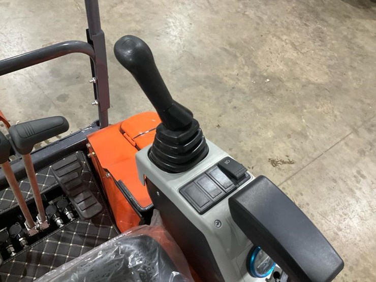 #1200-•-unused-kn18-mini-excavator-image-30
