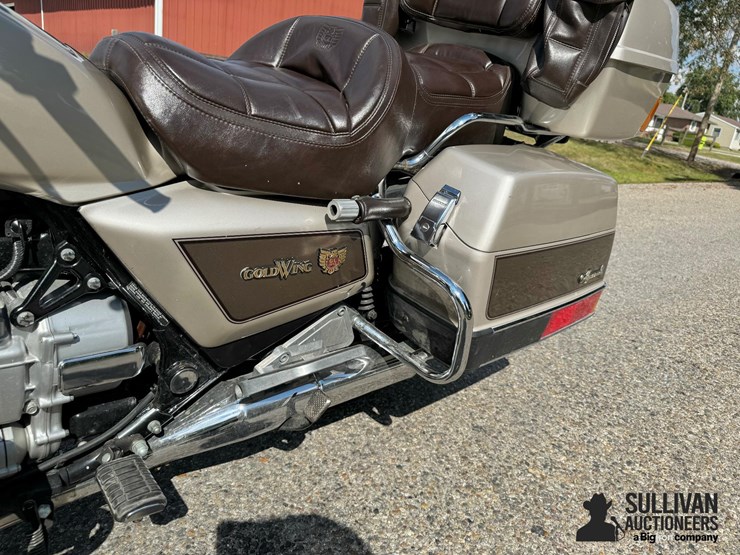 run-#23---1985-honda-goldwing-gl1200-aspencade-motorcycle-image-15