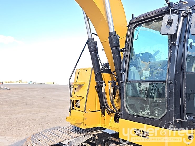 2019-caterpillar-315f-image-29