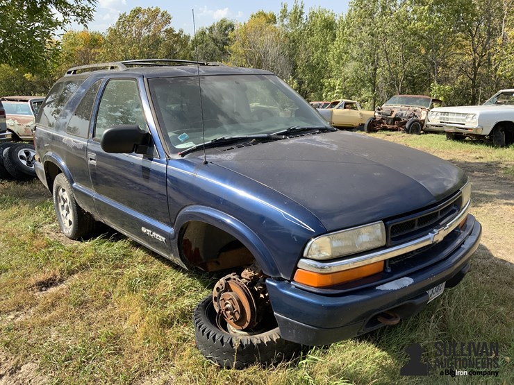 1999-chevrolet-blazer-image-3