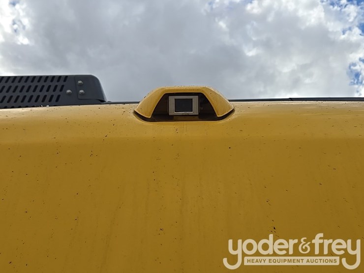 2023-komatsu-pc490-lc-11-image-35