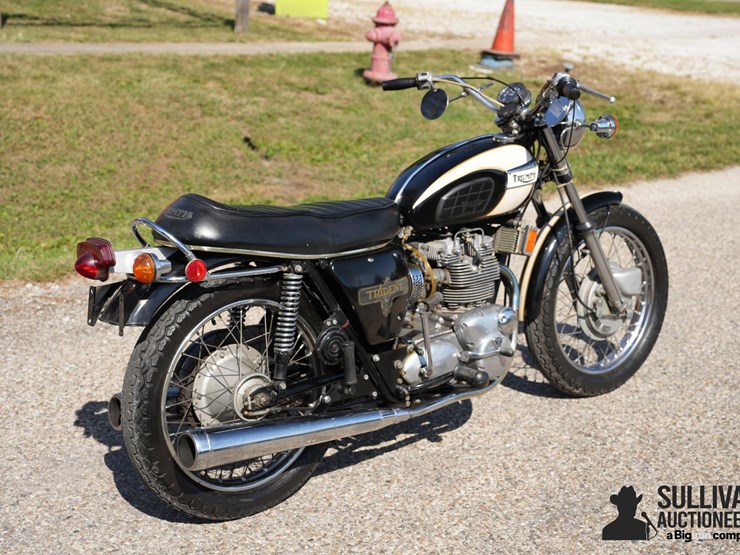 run-#30---1971-triumph-trident-t-150-image-7