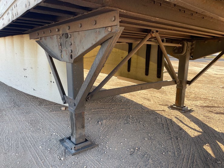 #616-•-2014-stoughton-semi-trailer-(has-wi-title)-(denmark,-wi)-image-16