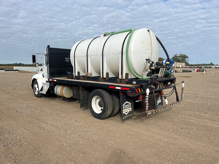 #408-•-2012-kenworth-flatbed-truck-with-water-tank-(has-mn-title-in-delay)-(princeton,-mn)-image-3