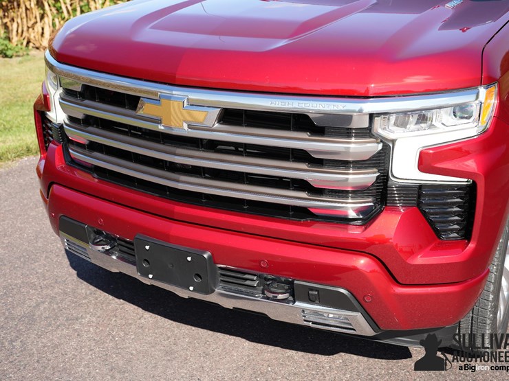 2022-chevrolet-silverado-1500-high-country-image-9