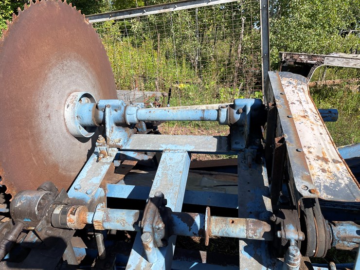#112-•-circular-saw-firewood-processor-(ironwood,-mi)-image-11