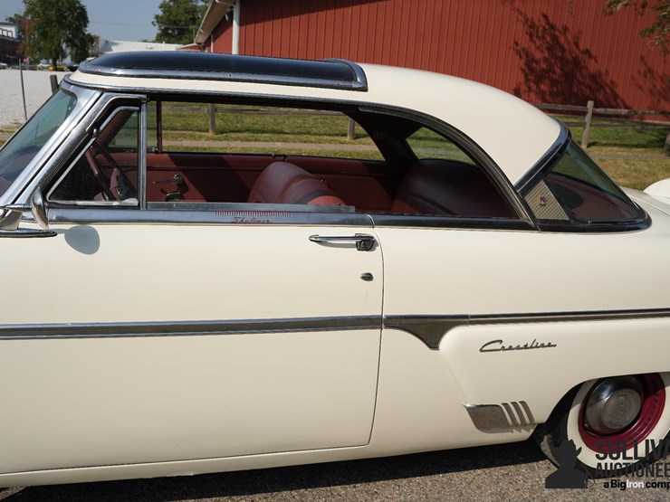 run-#69---1954-ford-crestline-skyliner-image-15