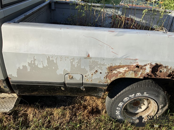 1982-chevrolet-silverado-image-19