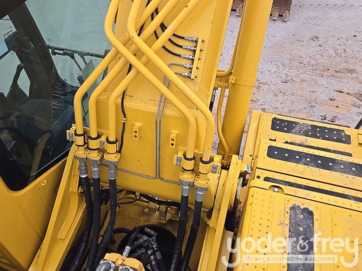 2023-komatsu-pc490-lc-11-image-47