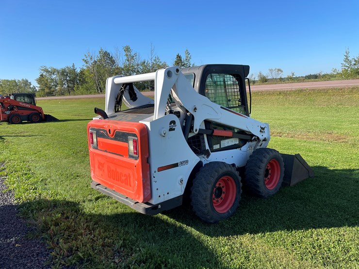 2015-bobcat-s570-image-5
