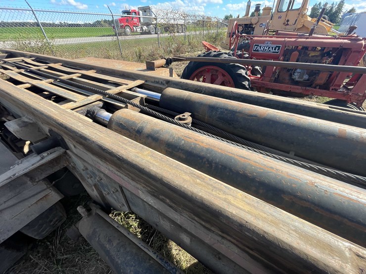 2000-mack-dm690s-image-29