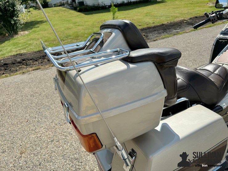 run-#23---1985-honda-goldwing-gl1200-aspencade-motorcycle-image-18