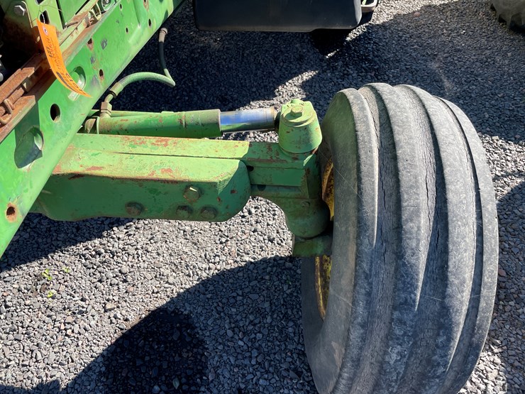 1993-john-deere-6200-image-11