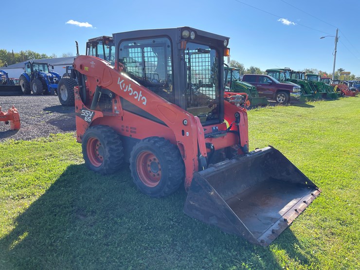 2023-kubota-ssv65-image-7
