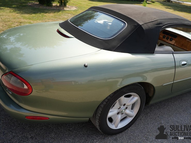 run-#5---1999-jaguar-xk8-convertible-image-19