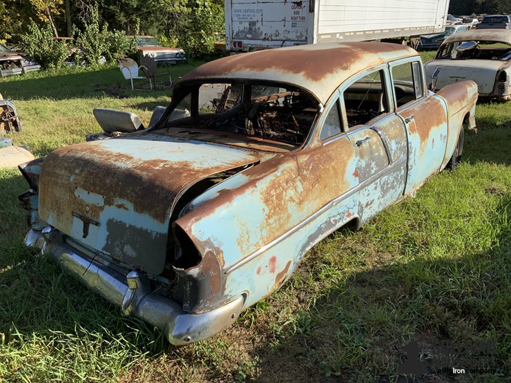 1955-chevrolet-4-dr.-sedan-image-5