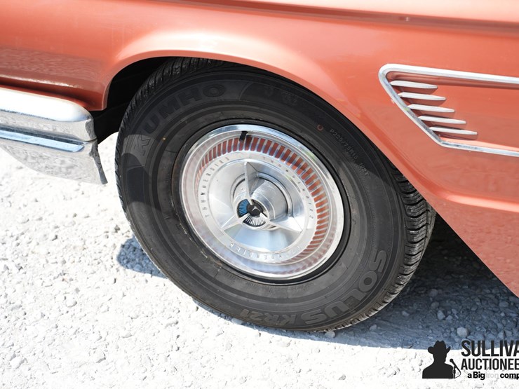 run-#9---1965-ford-thunderbird-coupe-image-13