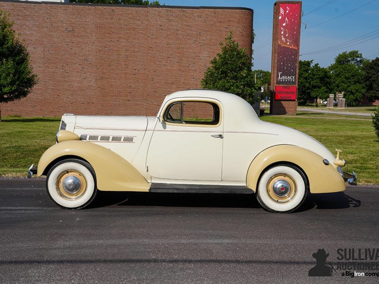 run-#93---1937-packard-114"-2-door-coupe-image-8